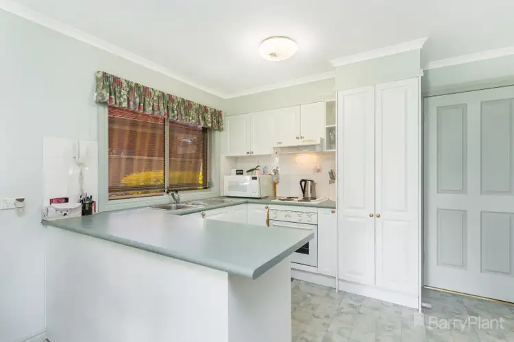 Third view of Homely house listing, 6 Kate Close, Kennington VIC 3550