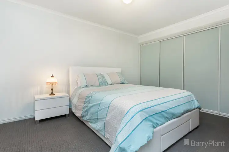 Fifth view of Homely house listing, 6 Kate Close, Kennington VIC 3550