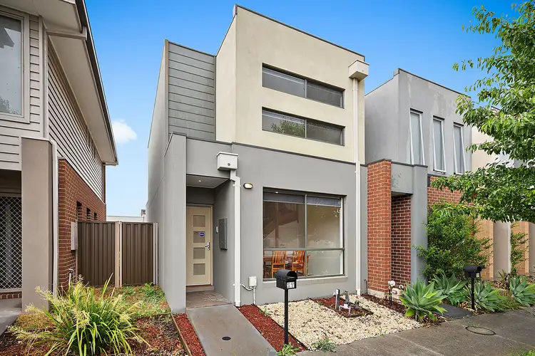 17 Brunswick Crescent, Craigieburn VIC 3064
