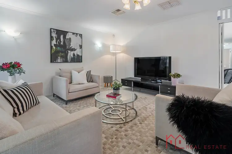 Third view of Homely house listing, 6 Prospect Court, Sunbury VIC 3429