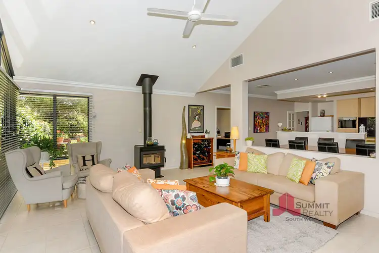 Sixth view of Homely house listing, 2 Tributary Place, Leschenault WA 6233