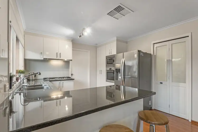 Sixth view of Homely house listing, 32 Newlyn Drive, Craigieburn VIC 3064