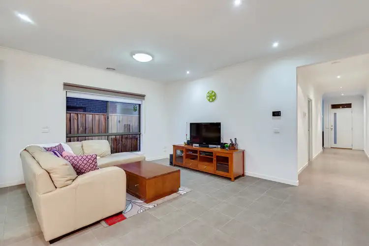 Fifth view of Homely house listing, 15 Jondarvan Drive, Mernda VIC 3754