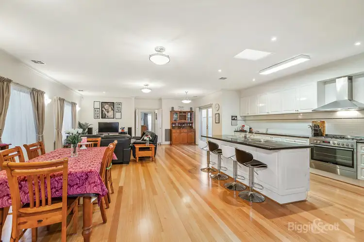 60 Saltley Street, South Kingsville VIC 3015