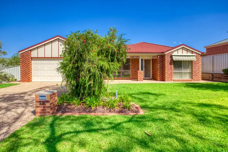 13 Carnoustie Avenue, Wodonga VIC 3690