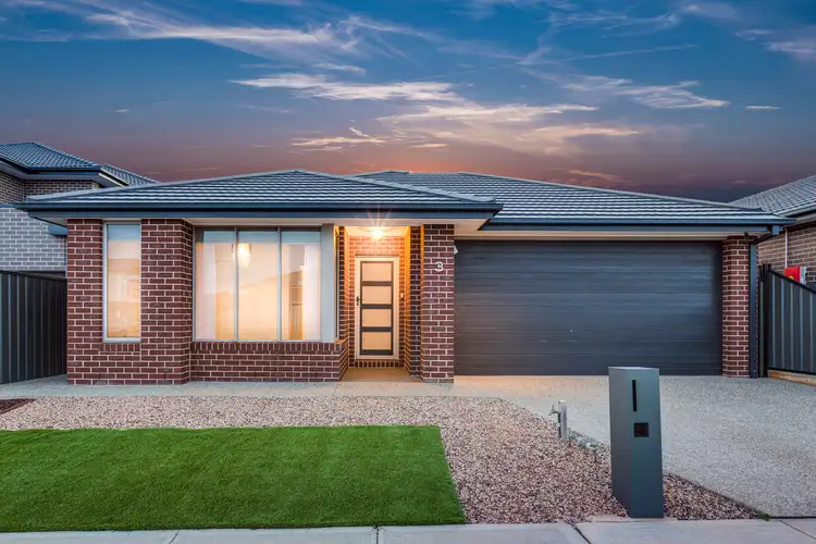 3 Patera Grove, Fraser Rise VIC 3336