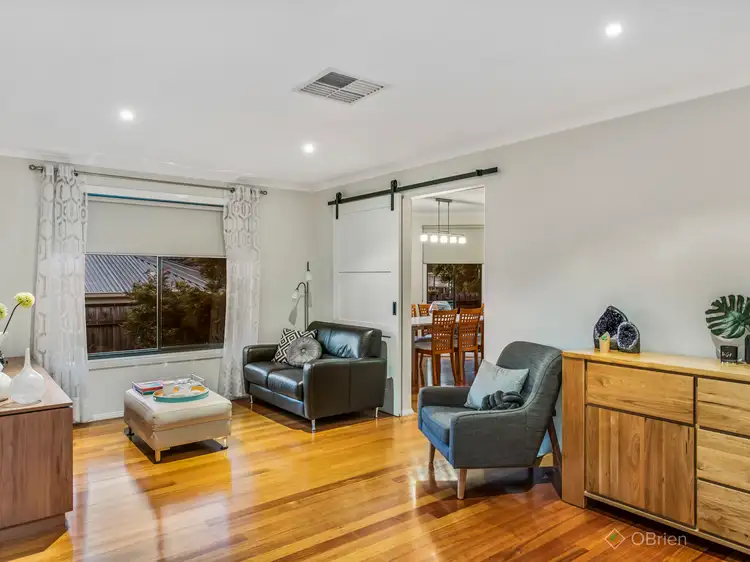 Fifth view of Homely house listing, 3 Rosewin Court, Berwick VIC 3806