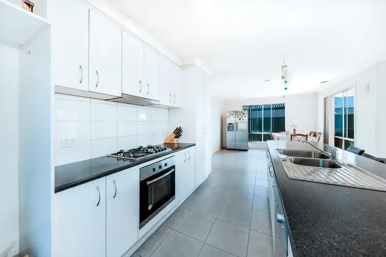 Fifth view of Homely house listing, 2 Waddywood Court, Truganina VIC 3029