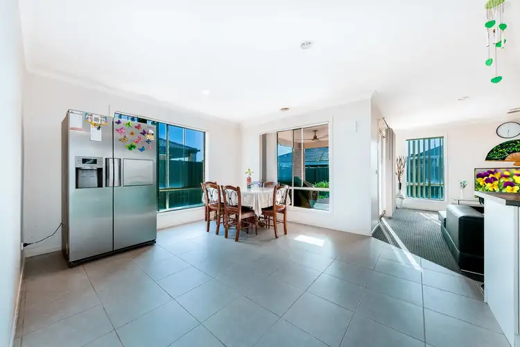 Sixth view of Homely house listing, 2 Waddywood Court, Truganina VIC 3029