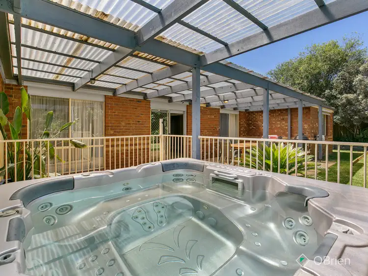 Fifth view of Homely house listing, 4 Avocet Court, Carrum Downs VIC 3201