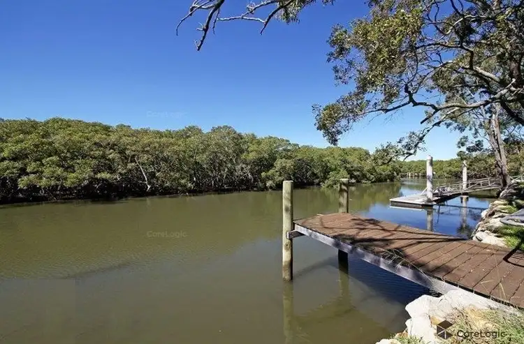 17 Central Avenue, Deagon QLD 4017