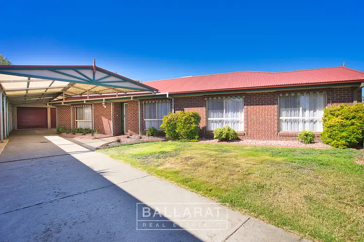 17 Parkside Road, Delacombe VIC 3356