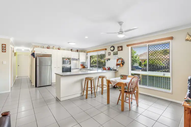 68 Haylock Street, Wynnum QLD 4178