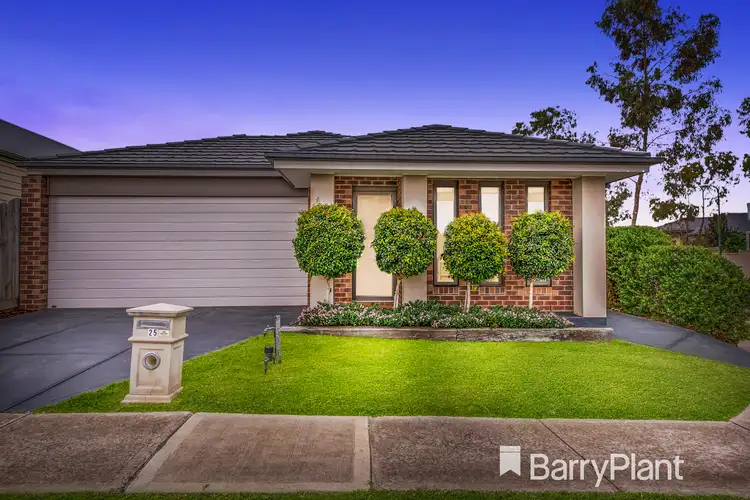 25 Silverwood Drive, Truganina VIC 3029