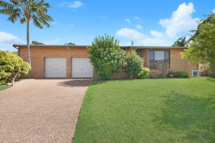8 Parklea Avenue, Croudace Bay NSW 2280