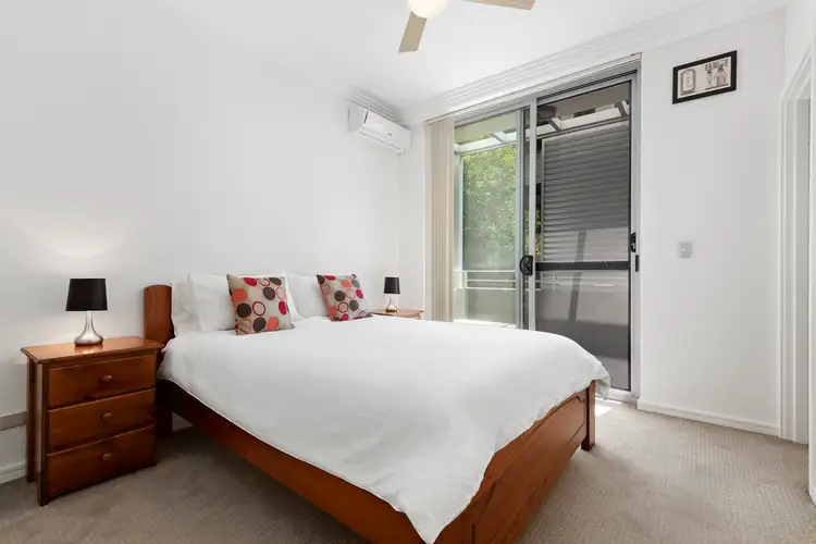Third view of Homely apartment listing, 5/9-11 Boronia Street, Dee Why NSW 2099