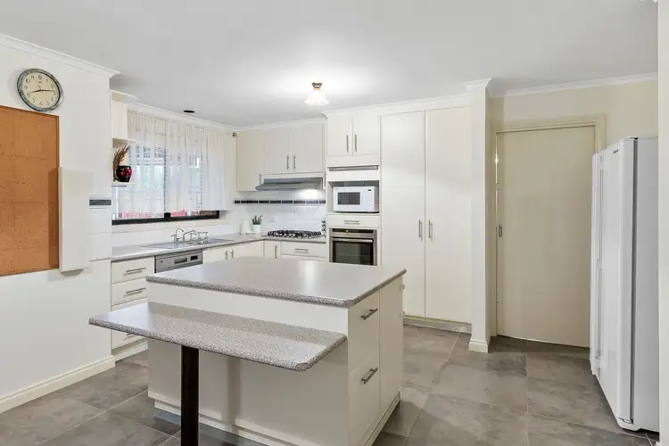 Sixth view of Homely house listing, 5 Lentini Place, Taylors Lakes VIC 3038