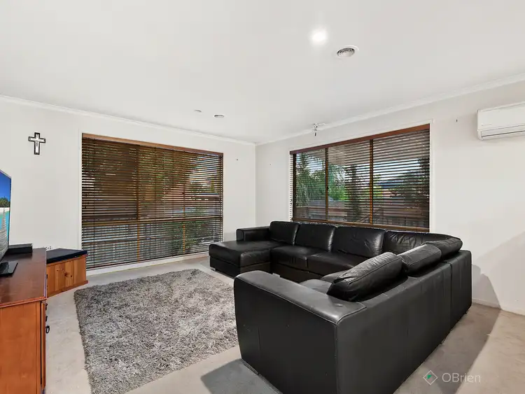 Fourth view of Homely house listing, 10 Sherbrooke Court, Narre Warren South VIC 3805