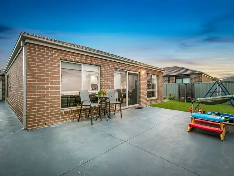 Second view of Homely house listing, 18 Yellow Robin Circuit, Cranbourne East VIC 3977