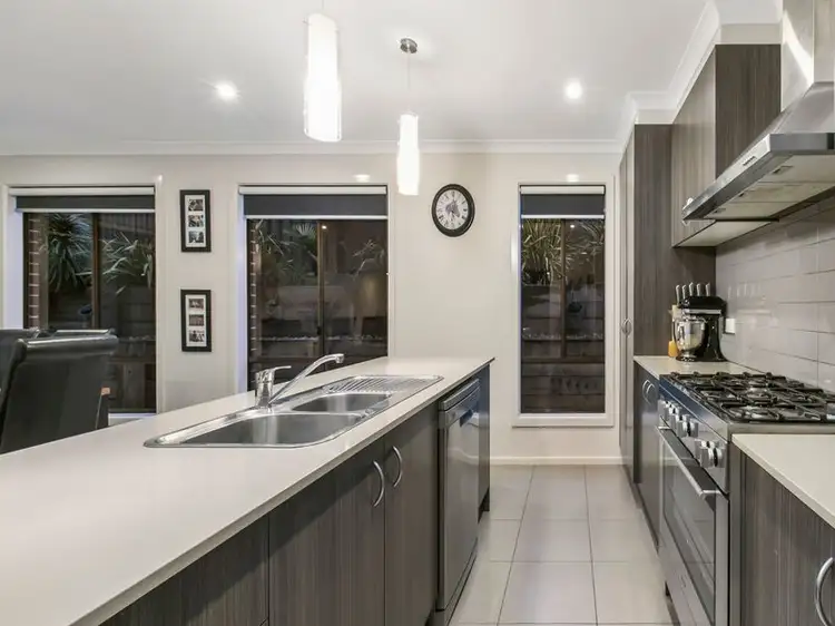 Fifth view of Homely house listing, 8 Victoria Place, Pakenham VIC 3810