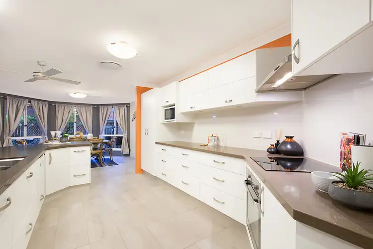 6 Clembury Place, Calamvale QLD 4116