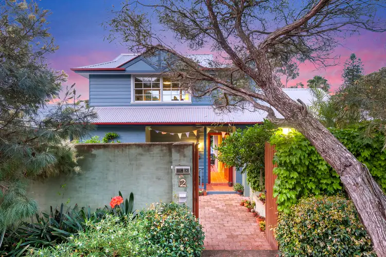 2 Collingwood Street