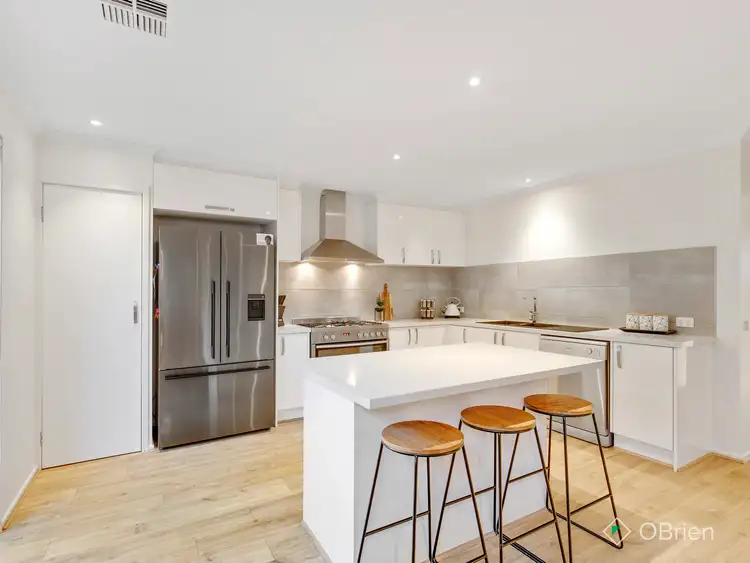 Sixth view of Homely house listing, 1 Amethyst Close, Skye VIC 3977