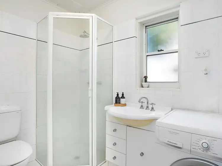 Fifth view of Homely apartment listing, 4/80 Bent Street, Neutral Bay NSW 2089