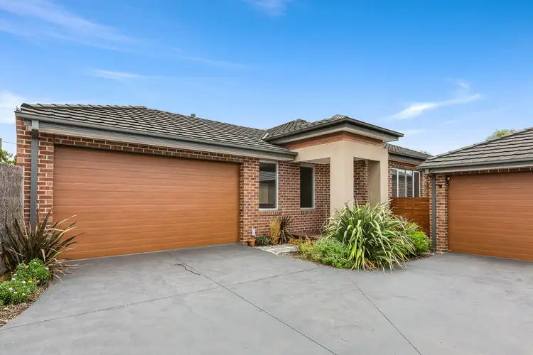 Main view of Homely unit listing, 2/32 Ruth Road, Mornington VIC 3931
