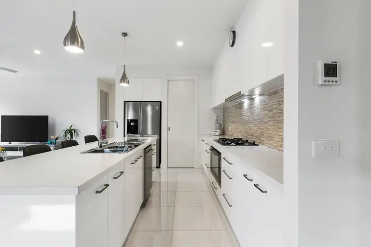 Fourth view of Homely unit listing, 2/32 Ruth Road, Mornington VIC 3931