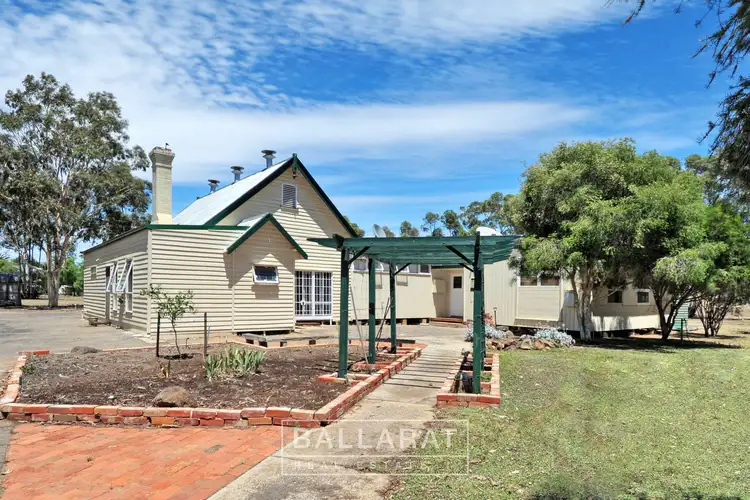 1101 Maryborough-St Arnaud Road, Wareek VIC 3465