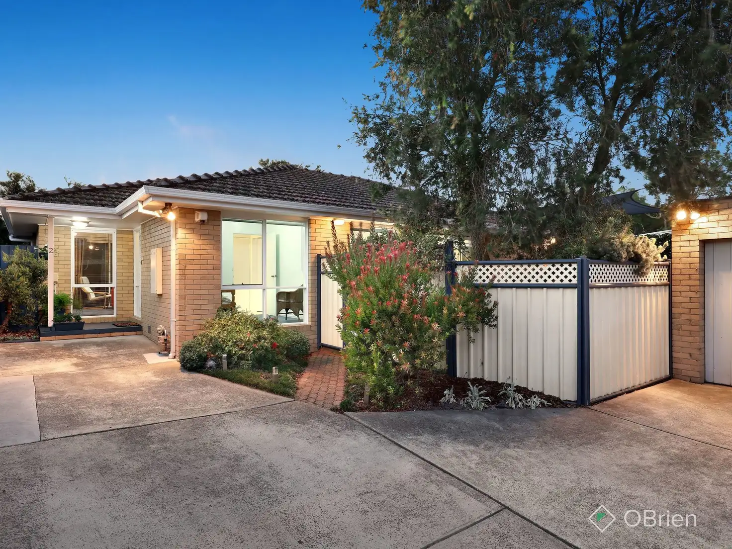 Main view of Homely unit listing, 2/27 Elata Street, Oakleigh South VIC 3167