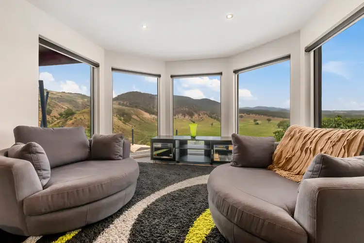 1 Par Court, Darley VIC 3340