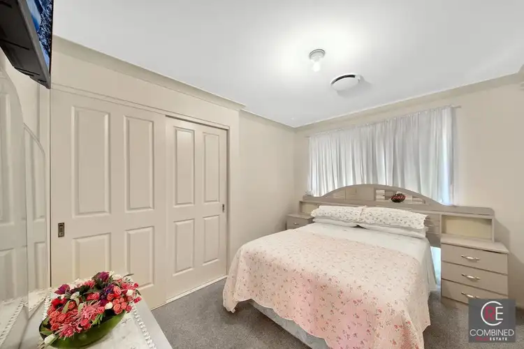 Fifth view of Homely house listing, 2 Beyer Place, Currans Hill NSW 2567