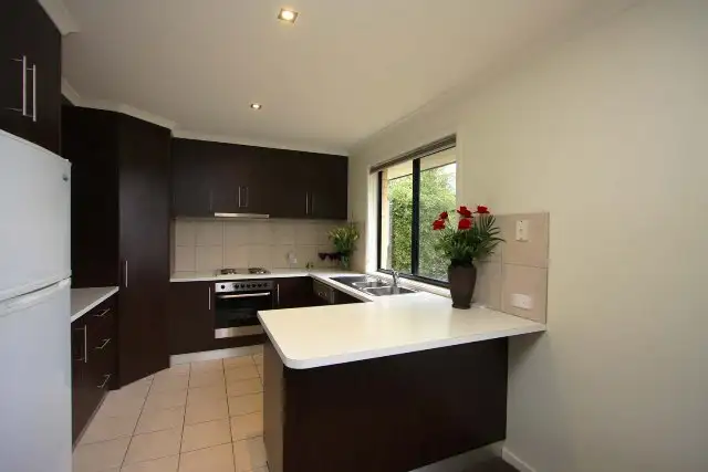 Third view of Homely townhouse listing, 2/48 Vermont Street, Wodonga VIC 3690