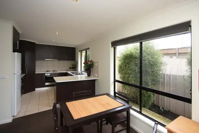 Fourth view of Homely townhouse listing, 2/48 Vermont Street, Wodonga VIC 3690