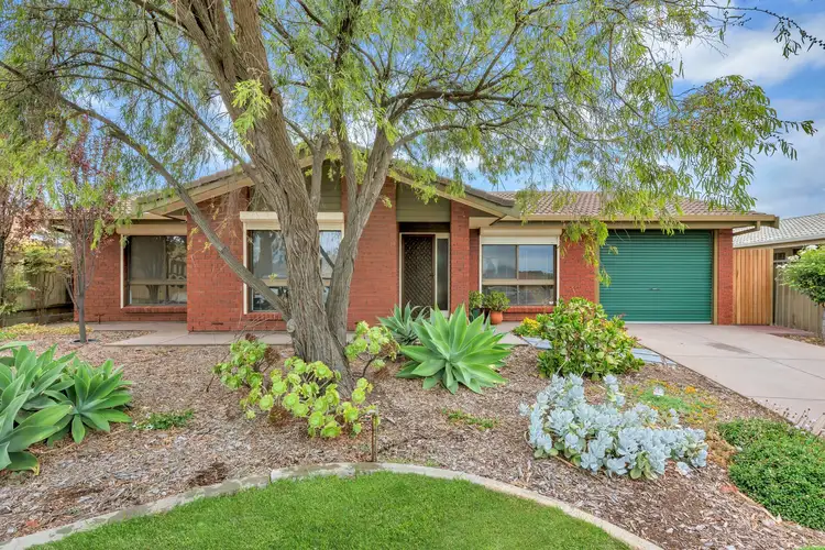 32 Warilda Crescent, Hallett Cove SA 5158