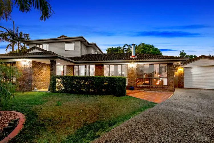 11 Leru Street, Mansfield QLD 4122
