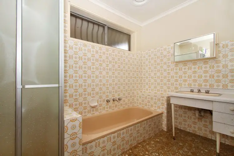 Fifth view of Homely house listing, 6 Cipora Place, Thomastown VIC 3074