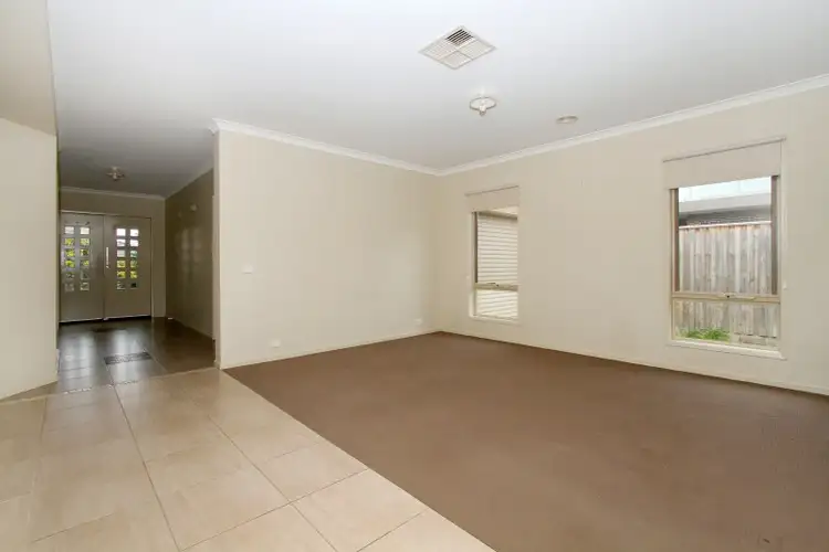 Second view of Homely house listing, 5 Beechwood Court, Mernda VIC 3754