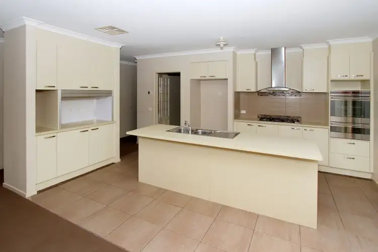 Third view of Homely house listing, 5 Beechwood Court, Mernda VIC 3754