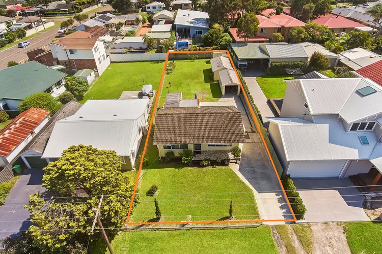 52 McLachlan Avenue, Long Jetty NSW 2261