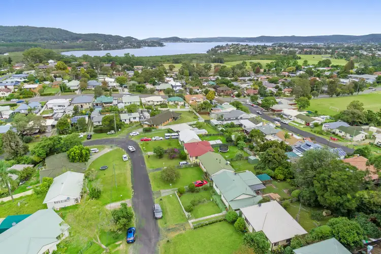 Second view of Homely house listing, 15 Cary Crescent, Springfield NSW 2250