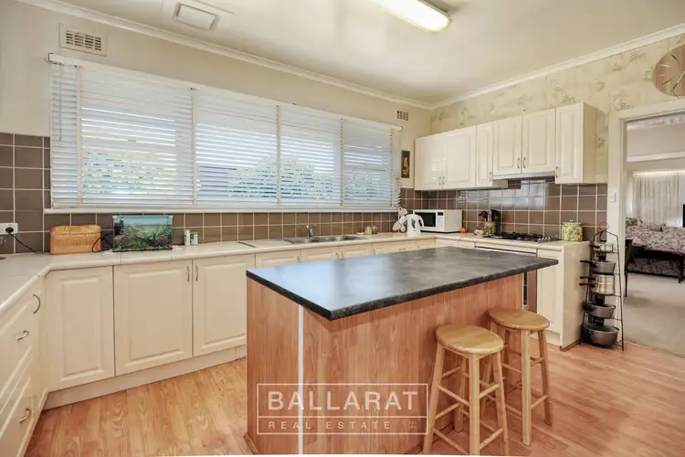 Second view of Homely house listing, 9 Hunter Street, Carisbrook VIC 3464