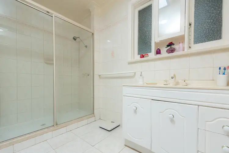 Sixth view of Homely house listing, 11 Douglas Court, Thomastown VIC 3074