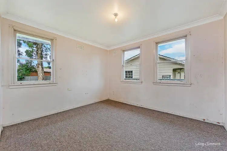 Fourth view of Homely house listing, 3 Leyte Avenue, Lethbridge Park NSW 2770