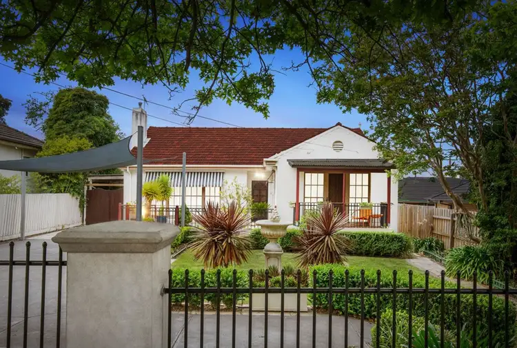 130 Elgar Road, Box Hill South VIC 3128