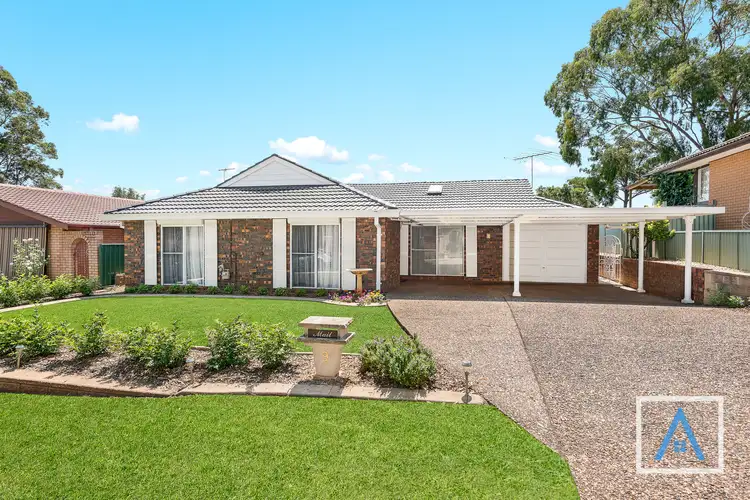 9 Tandara Avenue, Bradbury NSW 2560