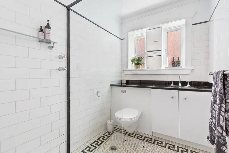 Fifth view of Homely unit listing, 2/101 Carrington Road, Coogee NSW 2034