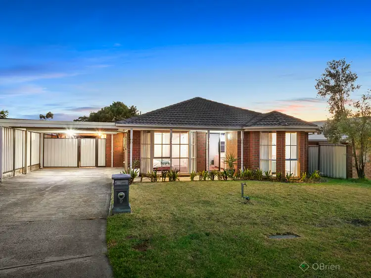 9 Steeple Place, Endeavour Hills VIC 3802